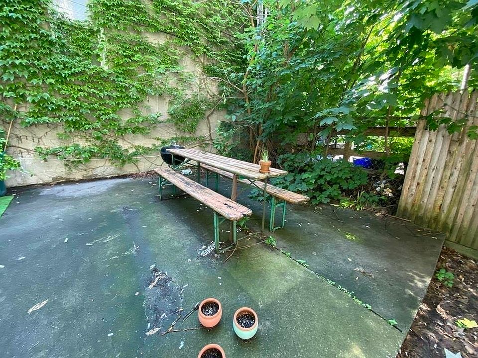 1st image of 611 Rogers Ave #1R