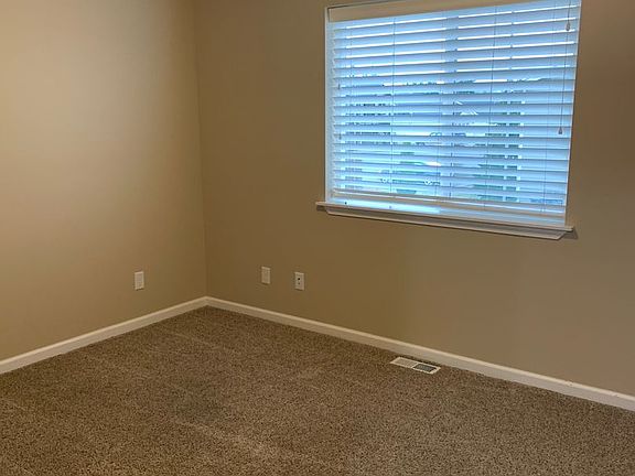 5th image of 2177 Siddle Loop Unit 103
