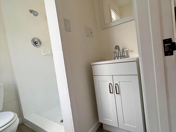 Bathroom - photo 2