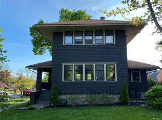 39 Willowlawn St, Buffalo, NY 14214