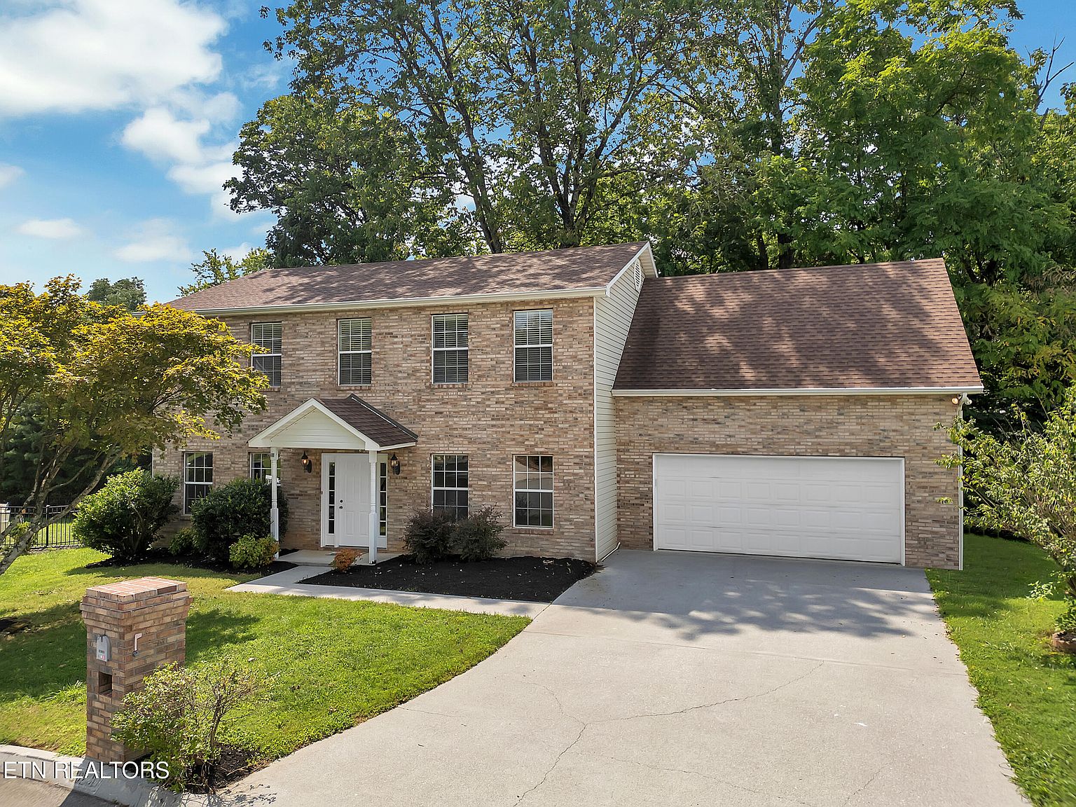 りん分 10231 Lynn Chase Ln, Knoxville, TN 37932 | Zillow