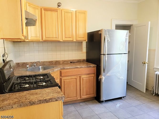 1st image of 486-488 Stuyvesant Ave