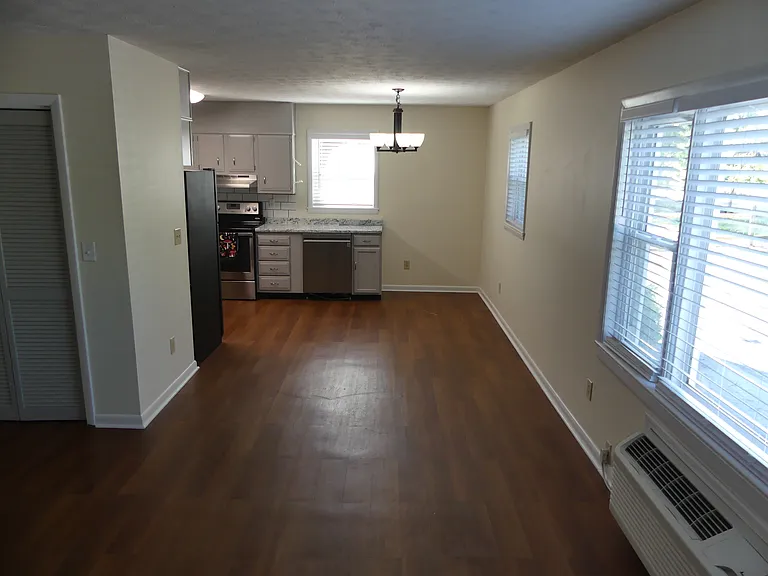 70 Princetonia Dr #4 — Photo 7