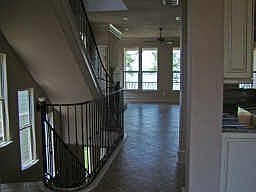 4th image of 1029 N Shore Dr