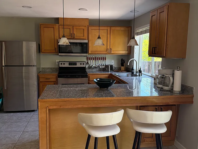 5121 9th Ave NE #A — Photo 9