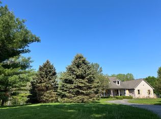 3335 N Cedar Rd, Fowlerville, MI 48836