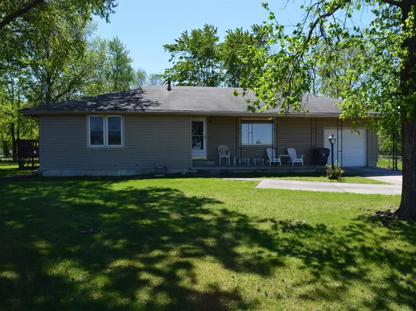 214 E Tower St, Sedalia, MO 65301