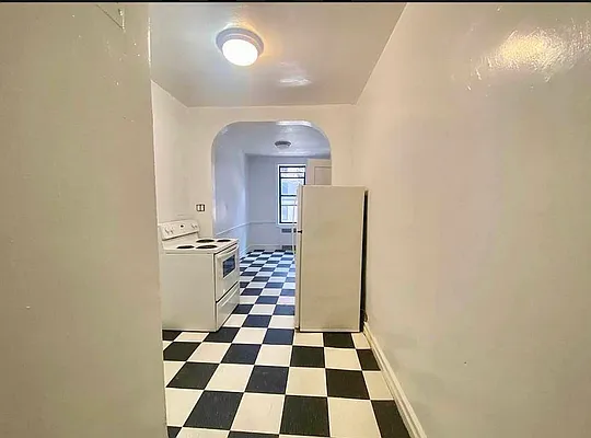 Rented by S&M Associates Realty LLC | media 6