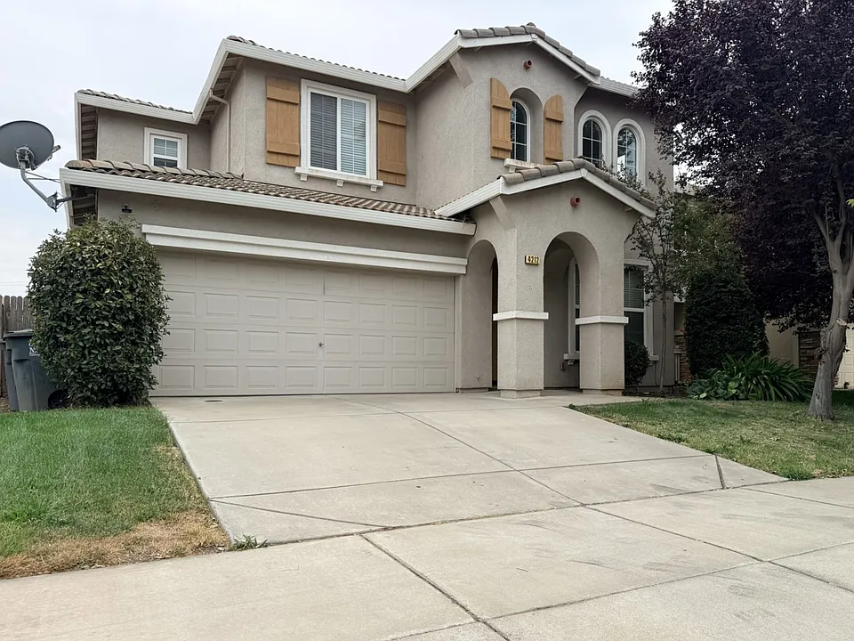 4212 Theresa Ct