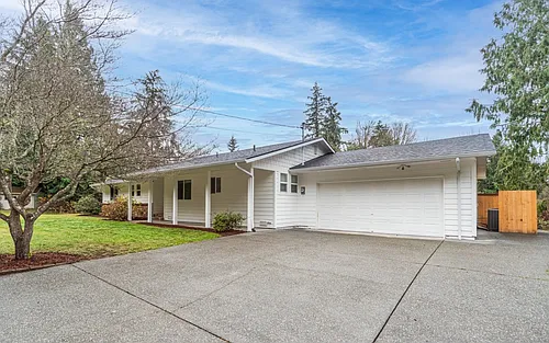 34685 Bridge View Dr NE Photo 1