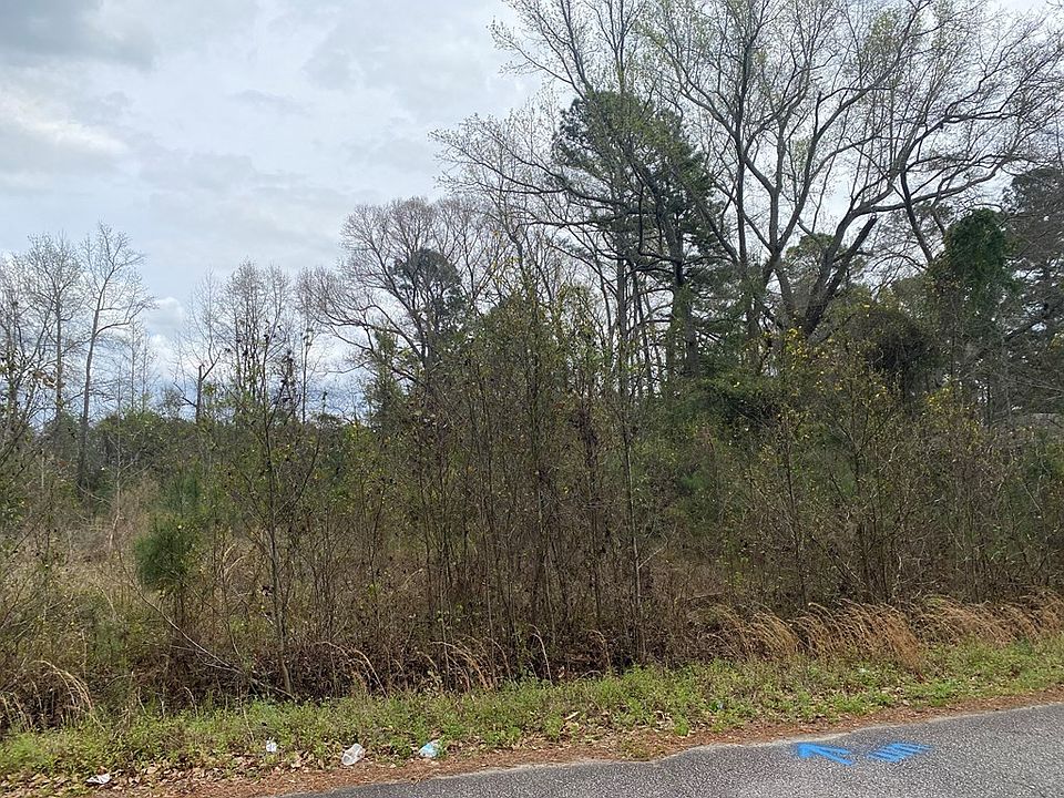 2nd image of 927 Rodney Rd
