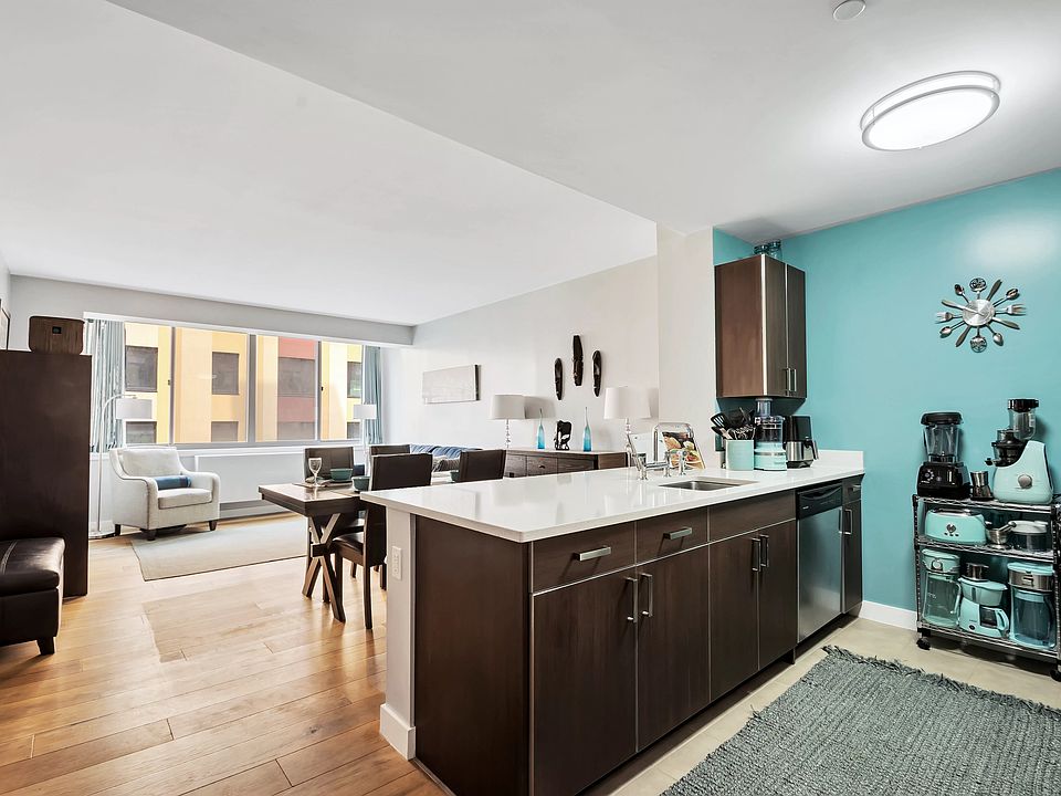 1st image of 64 E 111th St #5G