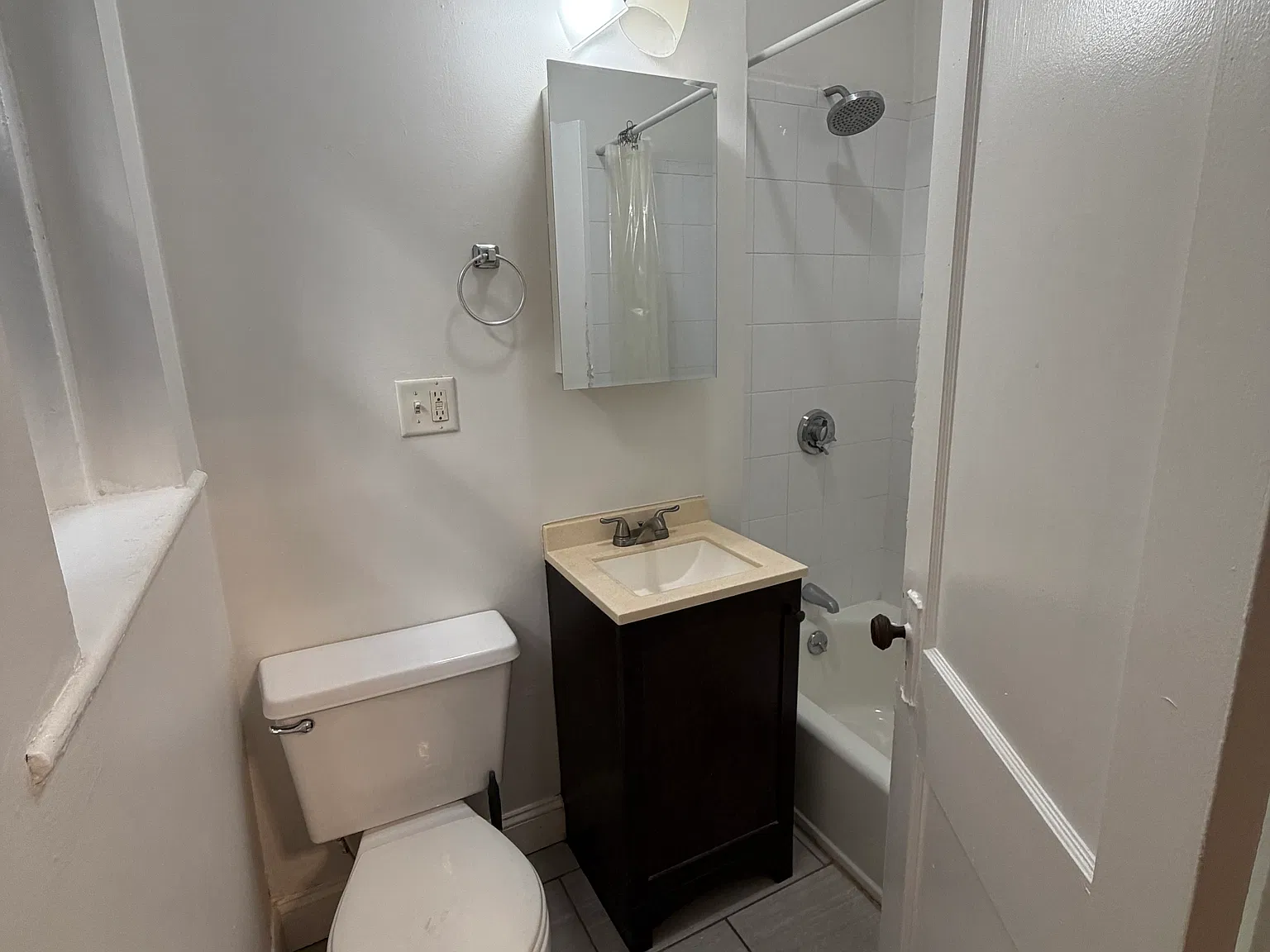 Studio, 1.0 bath, $2,405 — Photo 3