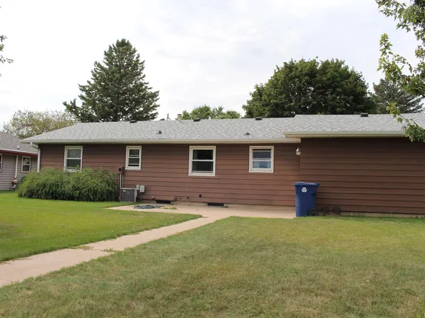 916 1st Ave SW, Spencer, IA 51301