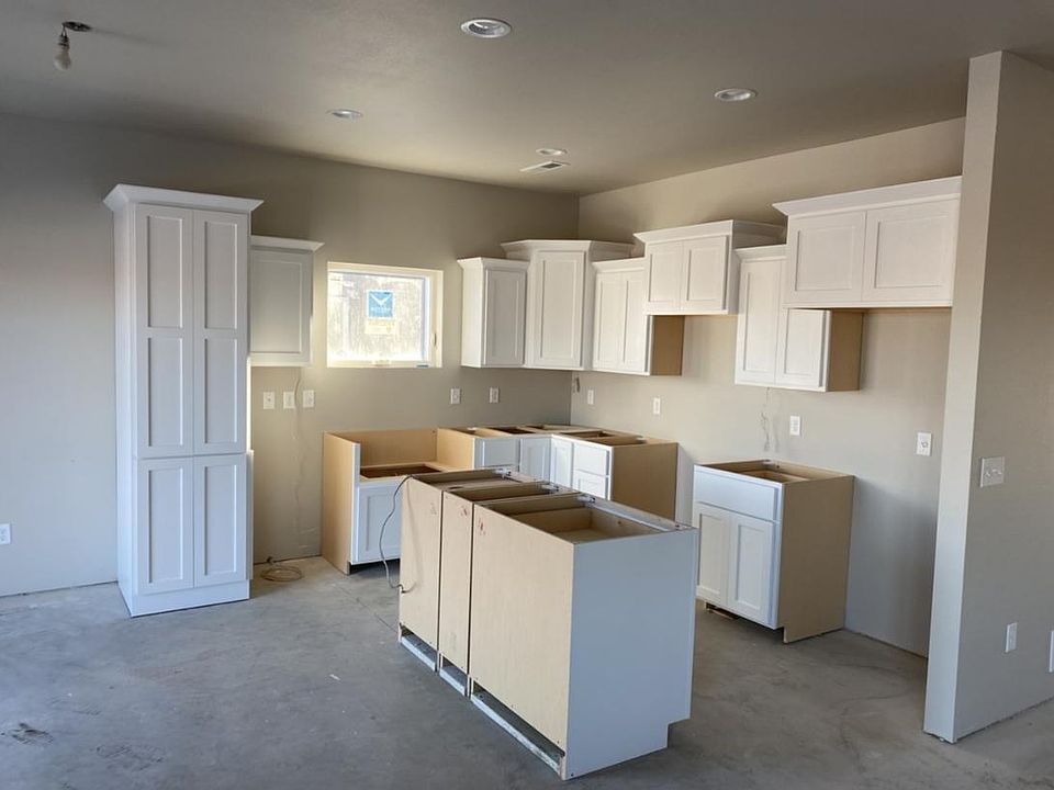 2nd image of 3710 Amity Cir SE
