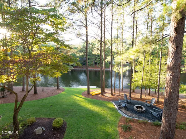 32 Loch Lomond Court, Pinehurst, NC 28374