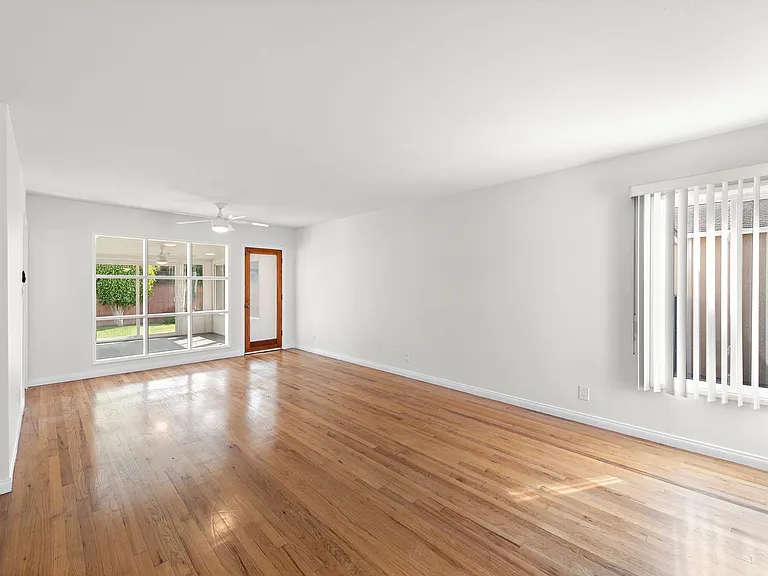 5722 Faculty Ave — Photo 13