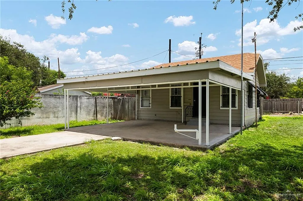 2 bed, 1.0 bath, 1068 sqft, $800 — Photo 1