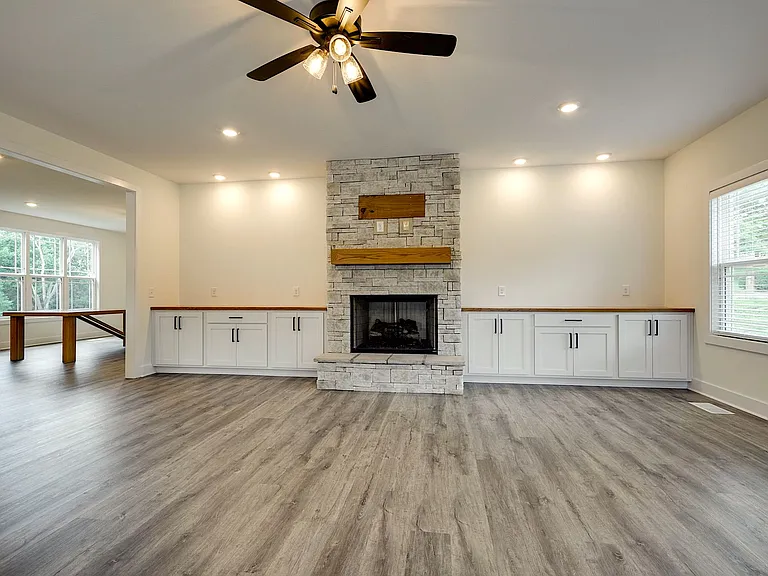 420 Stonemeadow Rd — Photo 22
