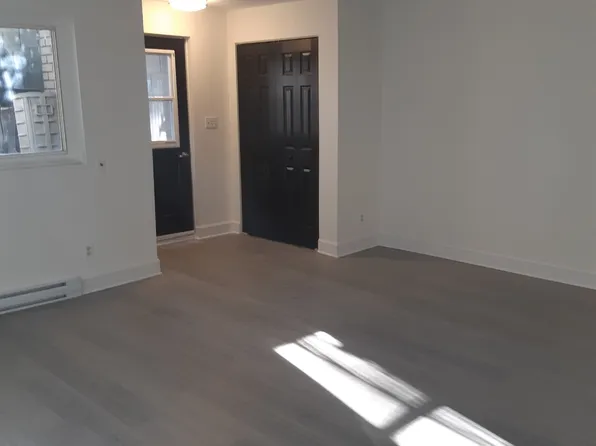 32 Washburn St #12, Prince Edward County, ON K0K 2T0