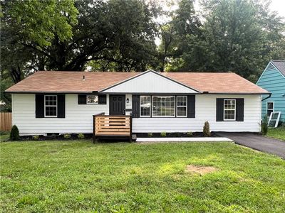8415 Central St, Kansas City, MO, 64114