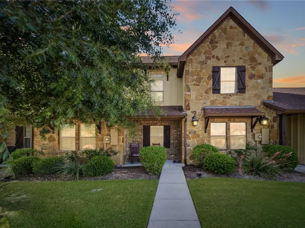427 Momma Bear Dr, College Station, TX 77845