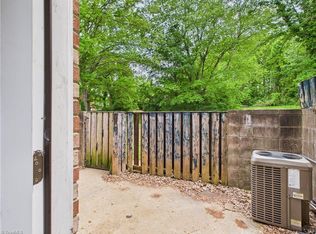 3919 Overland Hts, Greensboro, NC 27407