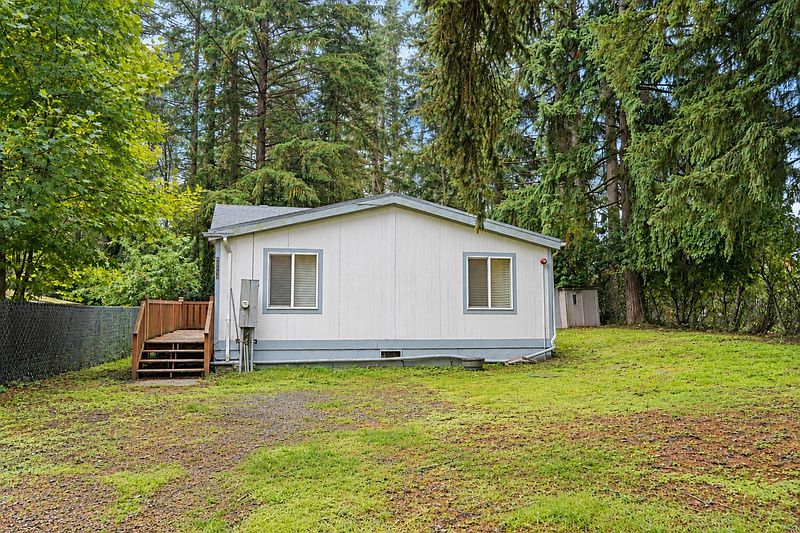 3rd image of 13239 166th Avenue SE