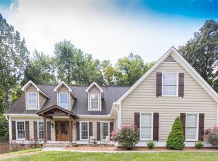 11409 Gates Mill Dr, Knoxville, TN 37934