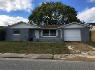 7420 San Moritz Dr, Port Richey, FL 34668