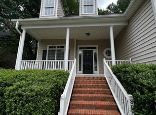 8901 Erinsbrook Dr, Raleigh, NC 27617