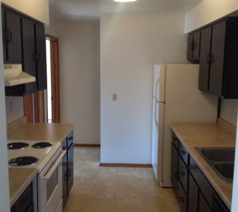 1411-1443 S 29th Ave
