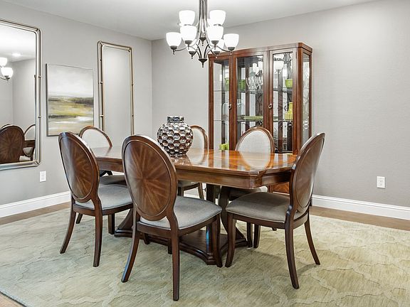 Carolina IV Formal Dining Room