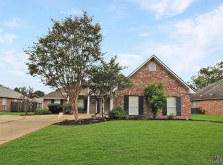 1449 Cottonwood Dr, Denham Springs, LA 70726