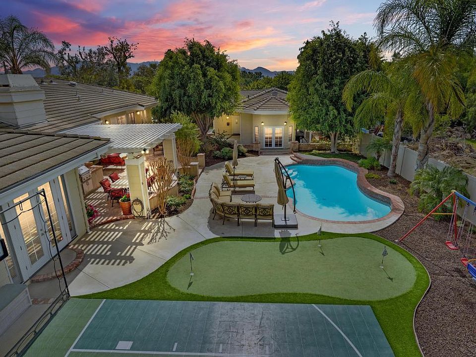 1st image of 631 Mission Dr