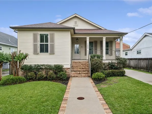 1483 Mithra St, New Orleans, LA 70122