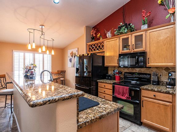 3rd image of 18032 N 83rd Ln
