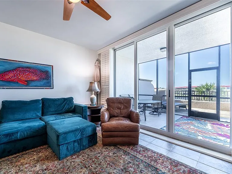 3313 Sunset Key Cir #104 — Photo 22