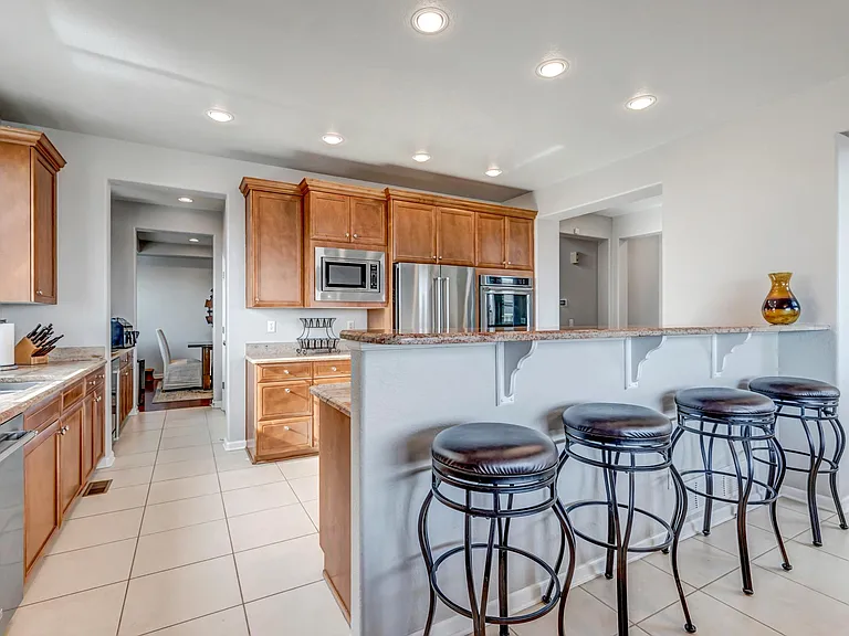 10168 Nottingham Dr — Photo 6