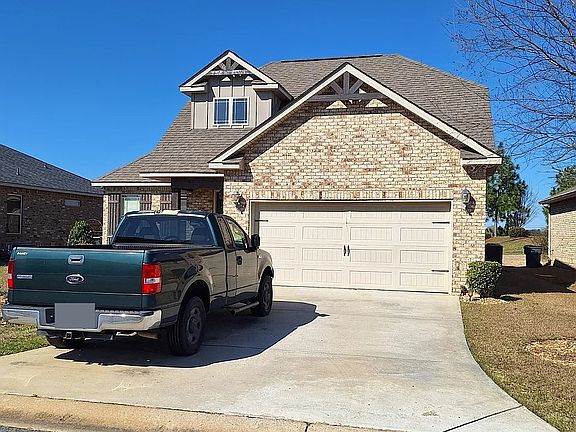3rd image of 114 Barnyard Way