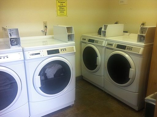5th image of 1665 Siskiyou Blvd APT 208