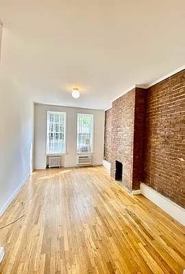 Rented by CMV Realty Inc. | media 12