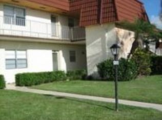 12013 Greenway Cir S APT 104, Royal Palm Beach, FL 33411