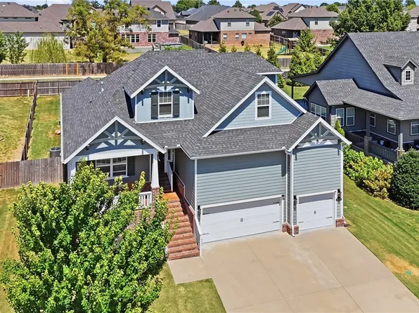 1006 Charing Cross, Cave Springs, AR 72718