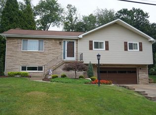 53 Bel Aire Dr, Delmont, PA