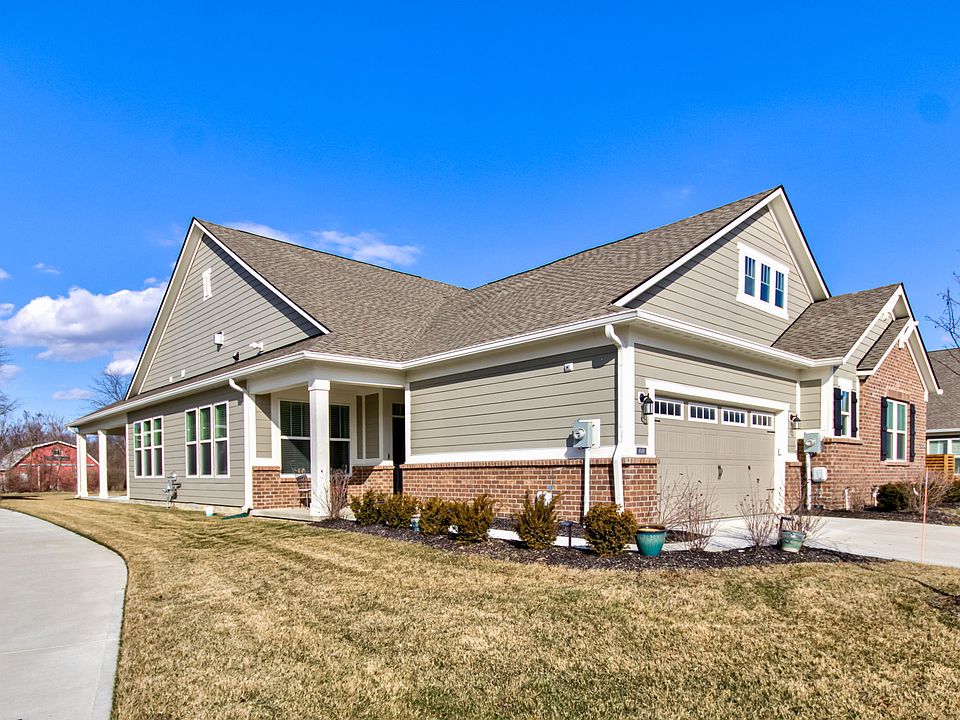 1st image of 4844 E Amesbury Pl