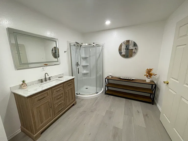 1409 Lochspring Dr — Photo 10
