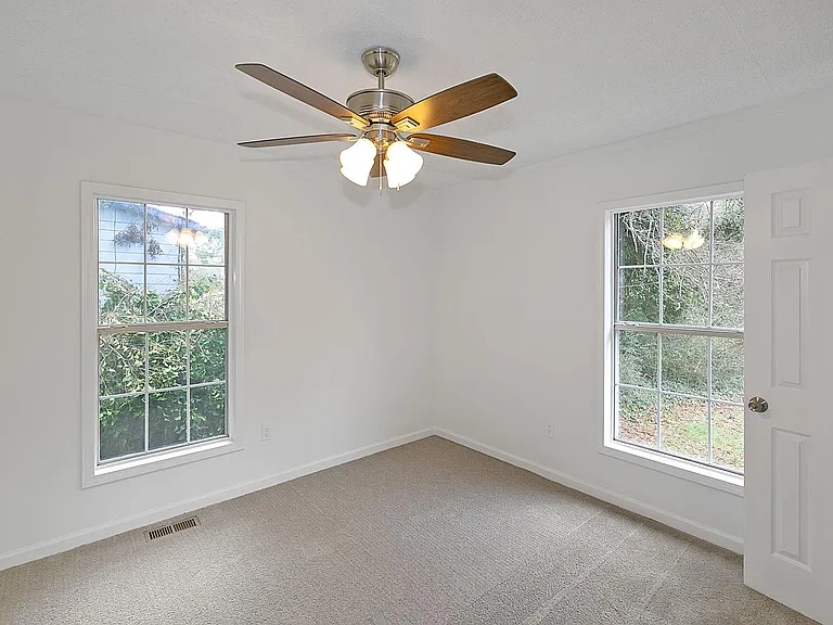 4970 Hiram Lithia Springs Rd — Photo 25