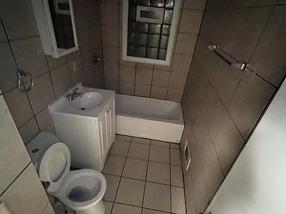 5th image of 4944 N 47th St #4944A