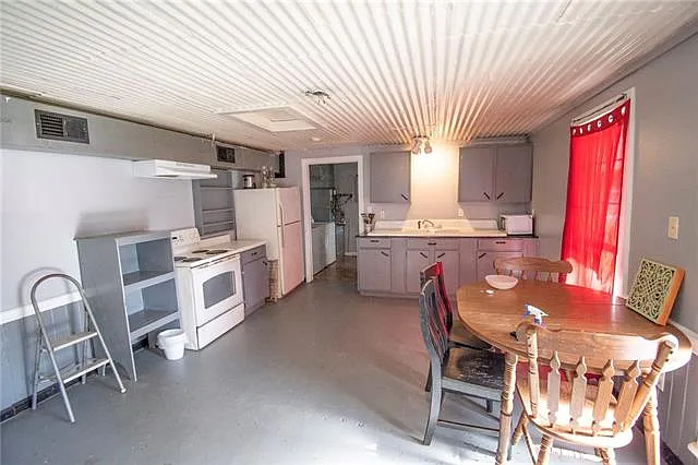 1 bed, 1.0 bath, 600 sqft, $750 — Photo 2